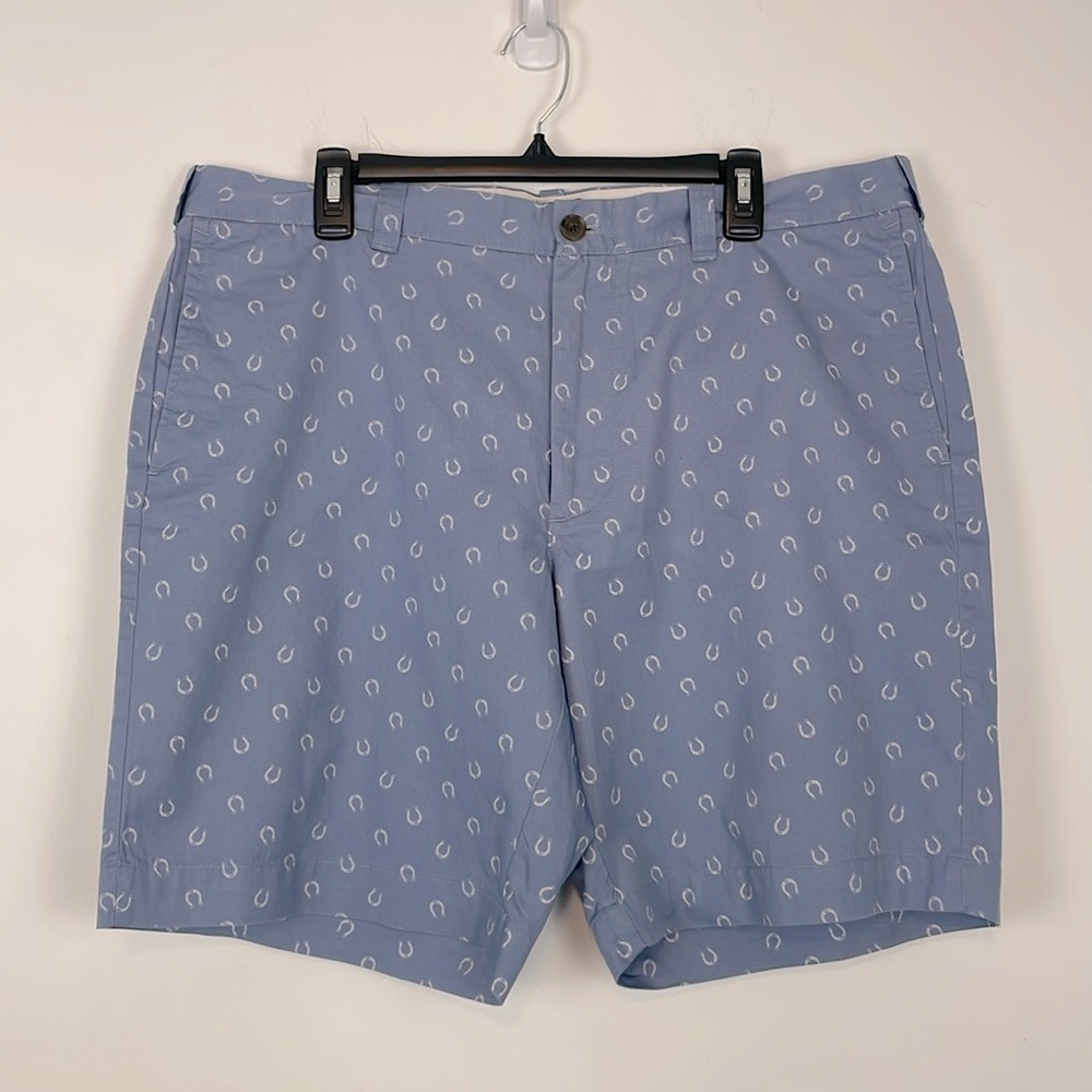 J Crew Men’s Gramercy Horseshoe Print Chino Shorts. Waist Size 38. NWT